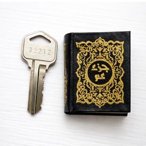 💎FREE💎 Miniature Juz Amma some Suras from Quran Black and Gold Book